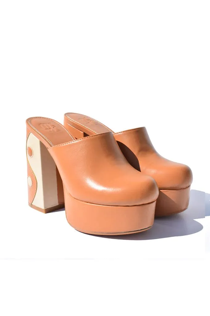 Balance Heels - Tan [Last size 10]